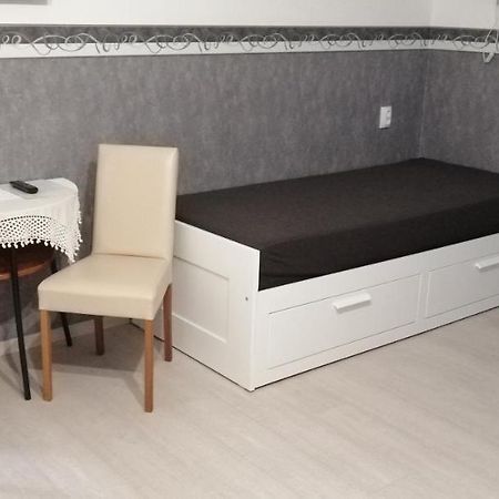 Radek Vendeghaz Es Apartman Halászi Εξωτερικό φωτογραφία