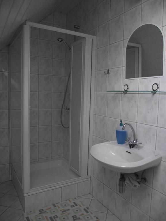 Radek Vendeghaz Es Apartman Halászi Εξωτερικό φωτογραφία
